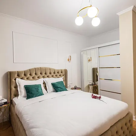 Azabia Luxury - View *