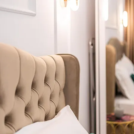 Azabia Luxury - View *