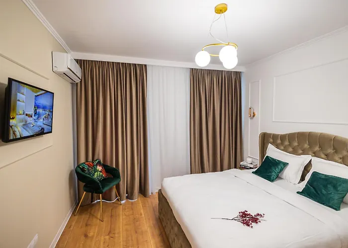 Azabia Luxury - View