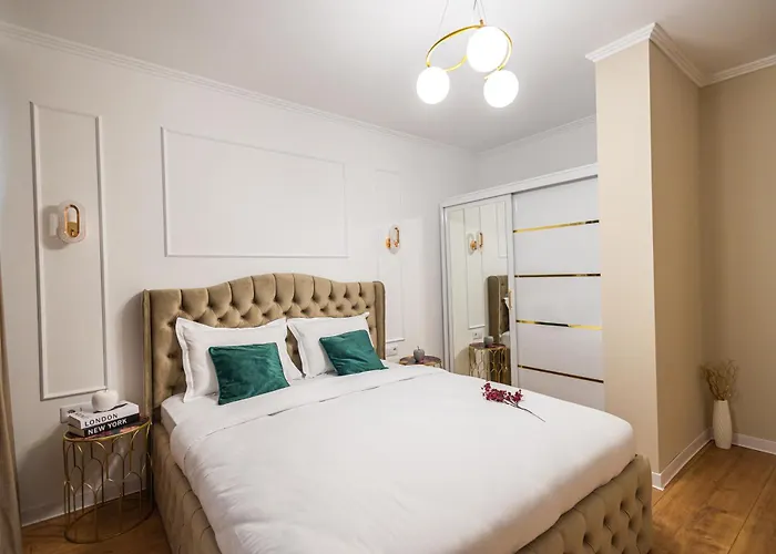 Azabia Luxury - View *